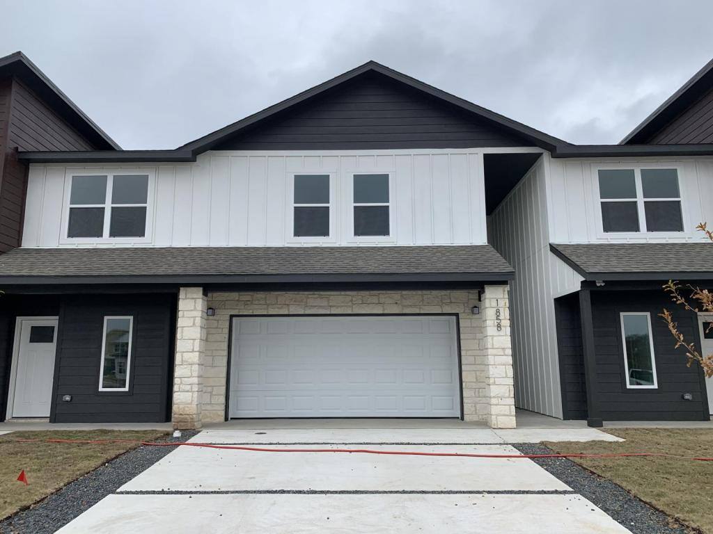 Townhouse for rent at 1858 Royal Loop, Belton, TX 76513