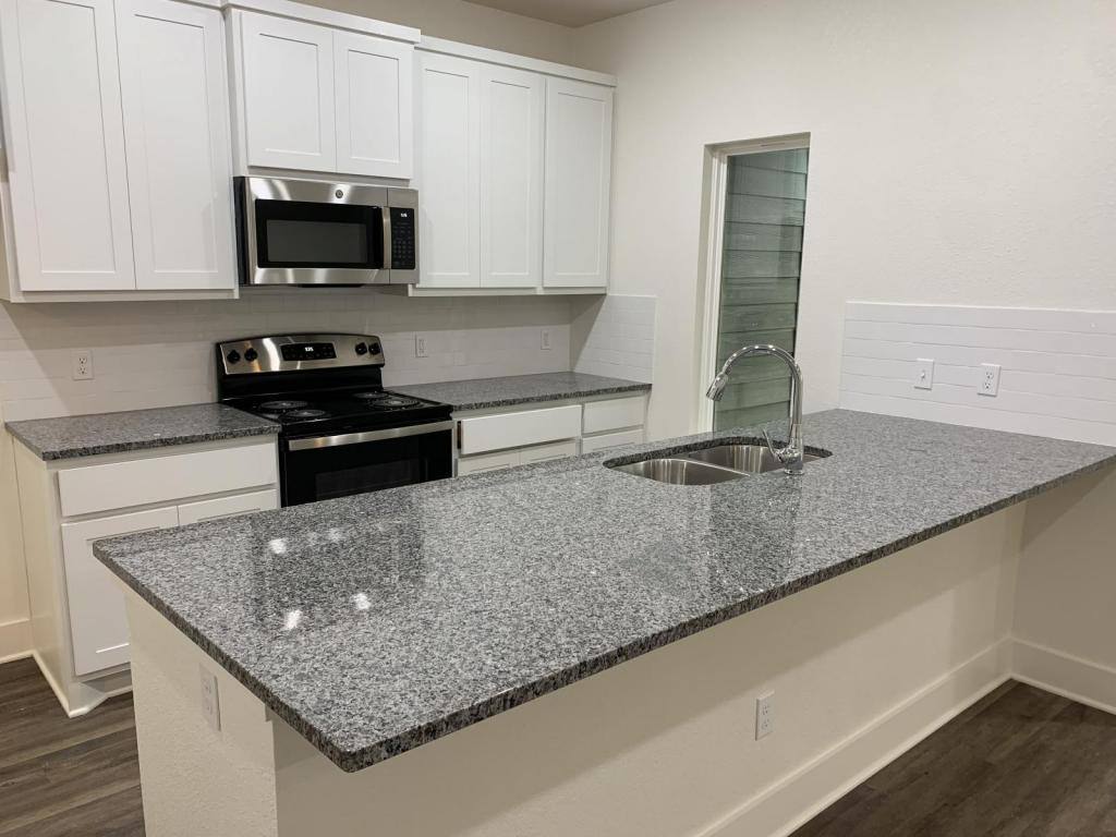 Townhouse for rent at 1858 Royal Loop, Belton, TX 76513