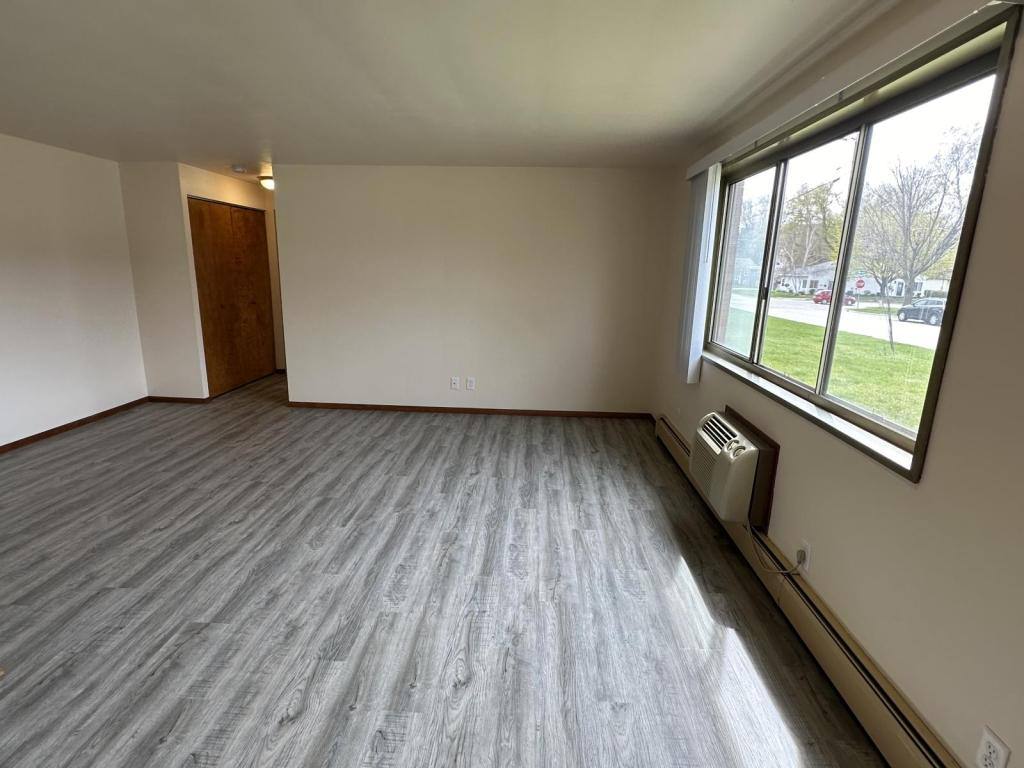 Apartment for rent at 1366 Western Ave, Green Bay, WI 54303