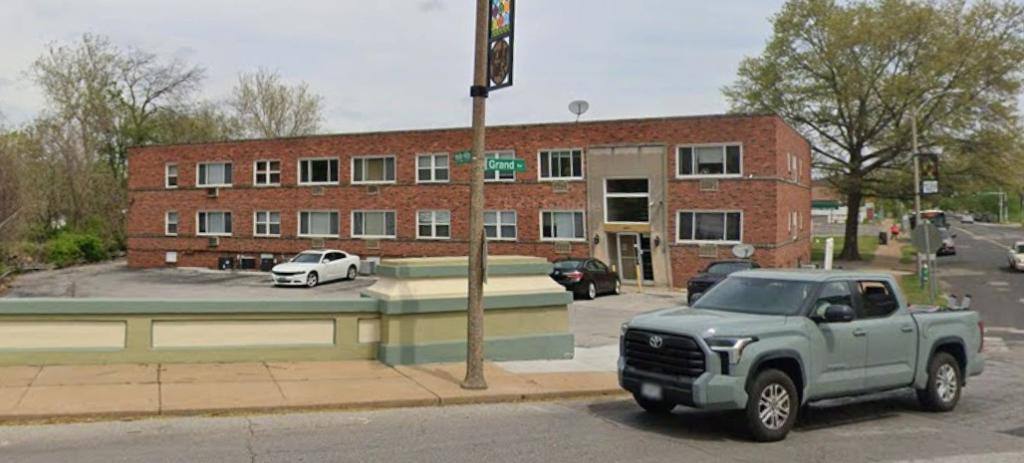 Apartment for rent at 3601 Holly Hills Blvd #19, Saint Louis, MO 63116