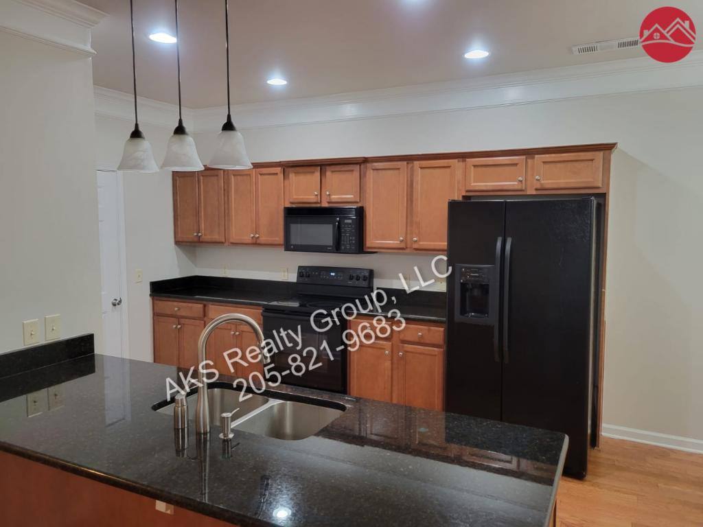 Townhouse for rent at 1214 Inverness Cove Way, Birmingham, AL 35242