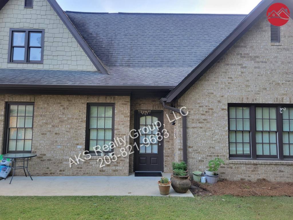 Townhouse for rent at 1214 Inverness Cove Way, Birmingham, AL 35242