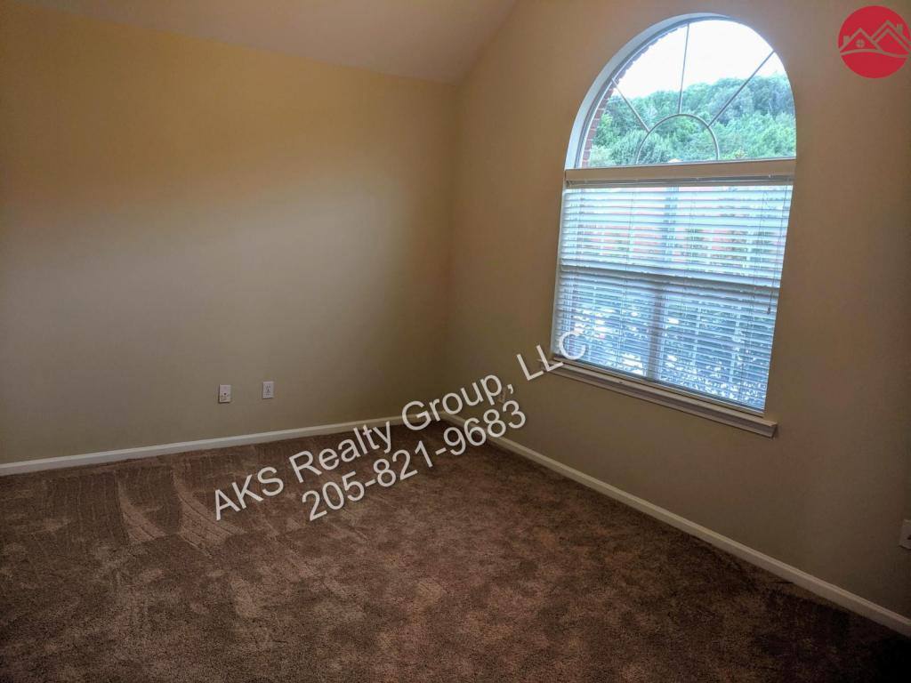 Townhouse for rent at 422 Cambrian Ridge Trail, Pelham, AL 35124