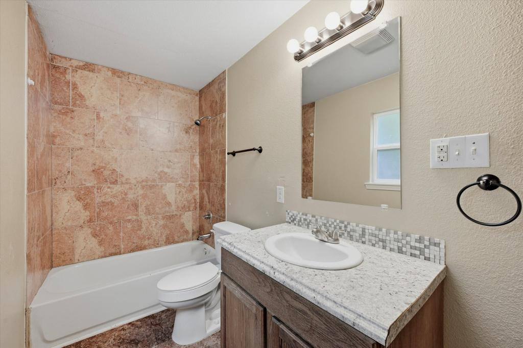 House for rent at 1810 N Alexander St, Sherman, TX 75092