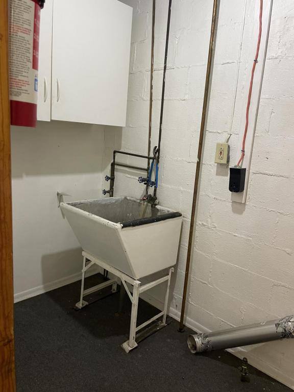 Townhouse for rent at 1017 Lilac St, Natrona Heights, PA 15065