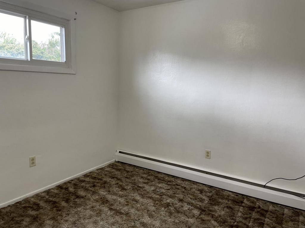 Townhouse for rent at 1017 Lilac St, Natrona Heights, PA 15065