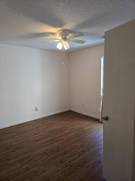 House for rent at 180 Pinewood Dr, Senoia, GA 30276