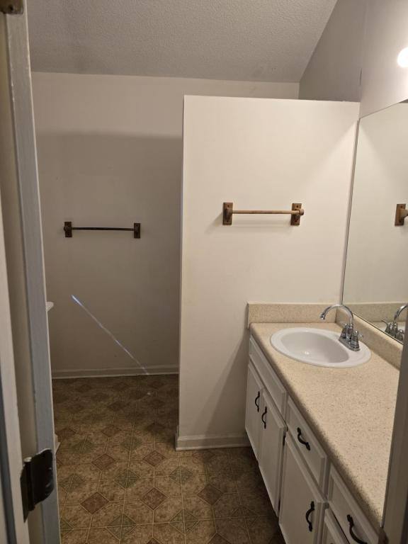 House for rent at 180 Pinewood Dr, Senoia, GA 30276