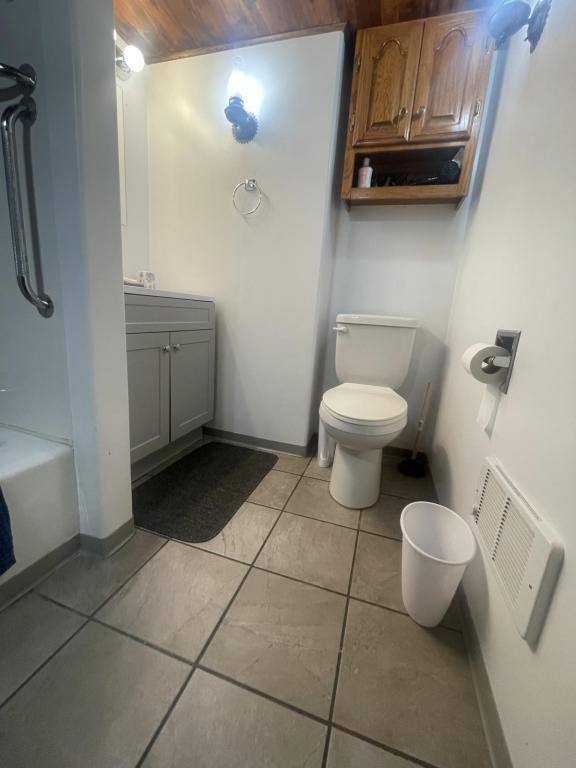 House for rent at 426 S 9th St, Coos Bay, OR 97420