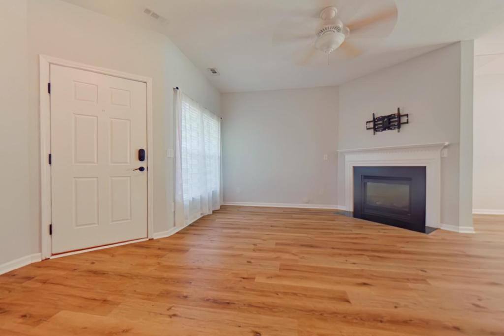 Condo for rent at 3926 Fountain Village Circle, High Point, NC 27265