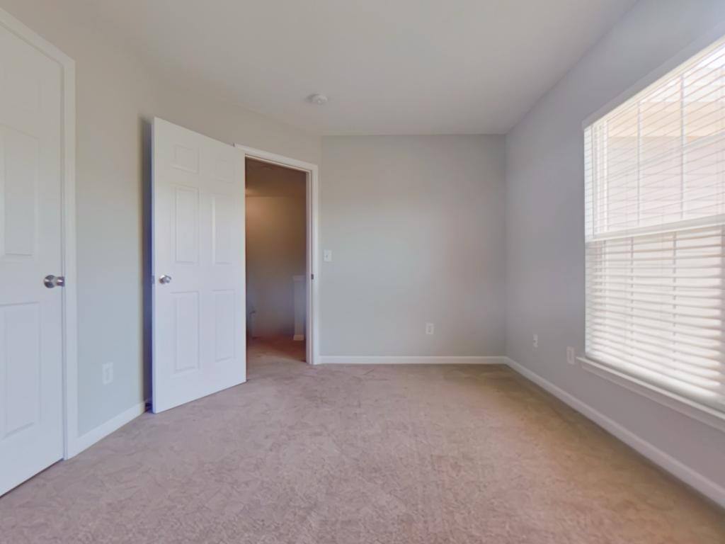 Condo for rent at 3926 Fountain Village Circle, High Point, NC 27265