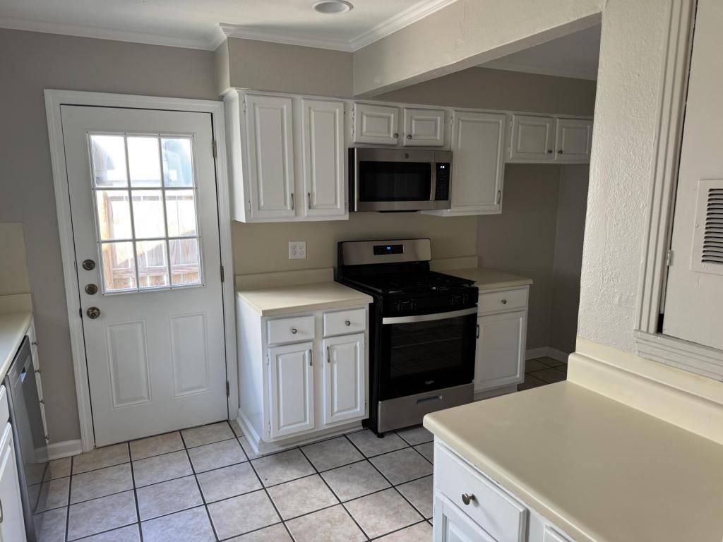 House for rent at 8427 Ridgelea St, Dallas, TX 75209