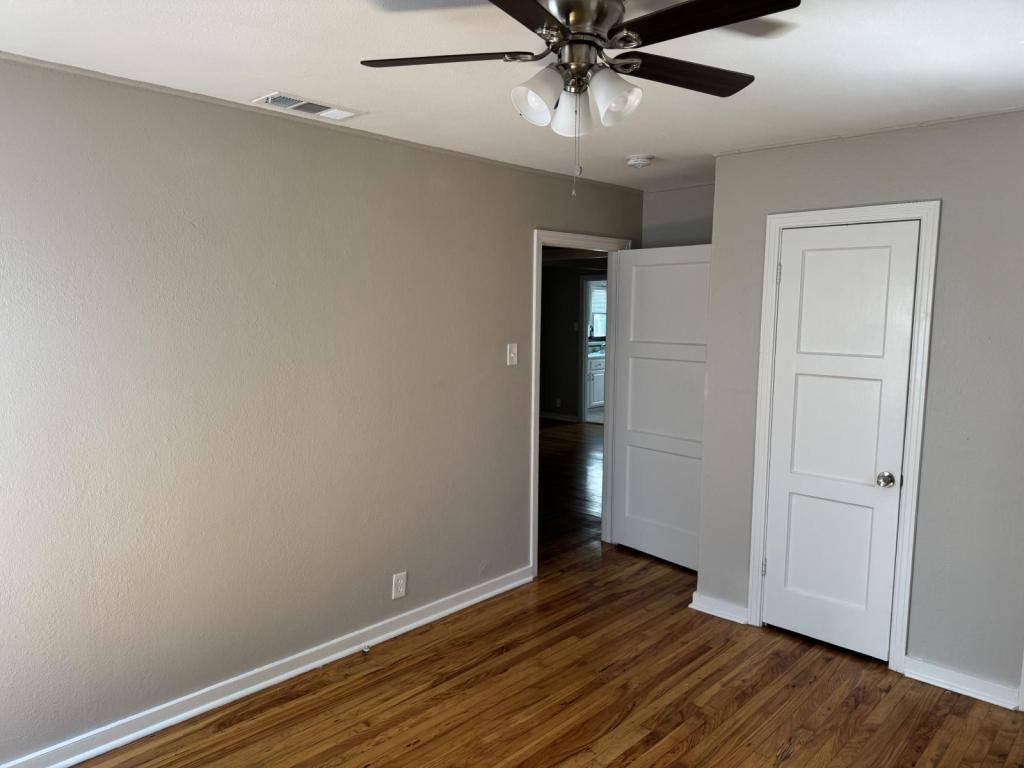 House for rent at 8427 Ridgelea St, Dallas, TX 75209
