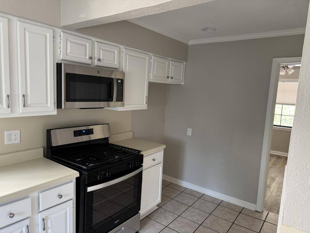 House for rent at 8427 Ridgelea St, Dallas, TX 75209