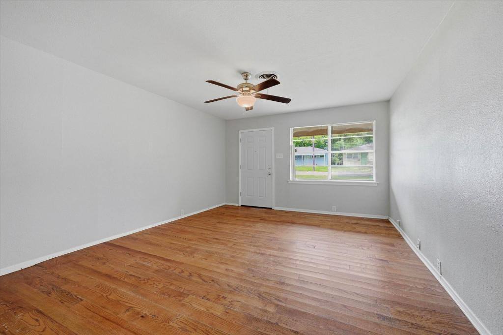 House for rent at 2521 Hickory St, Sherman, TX 75092