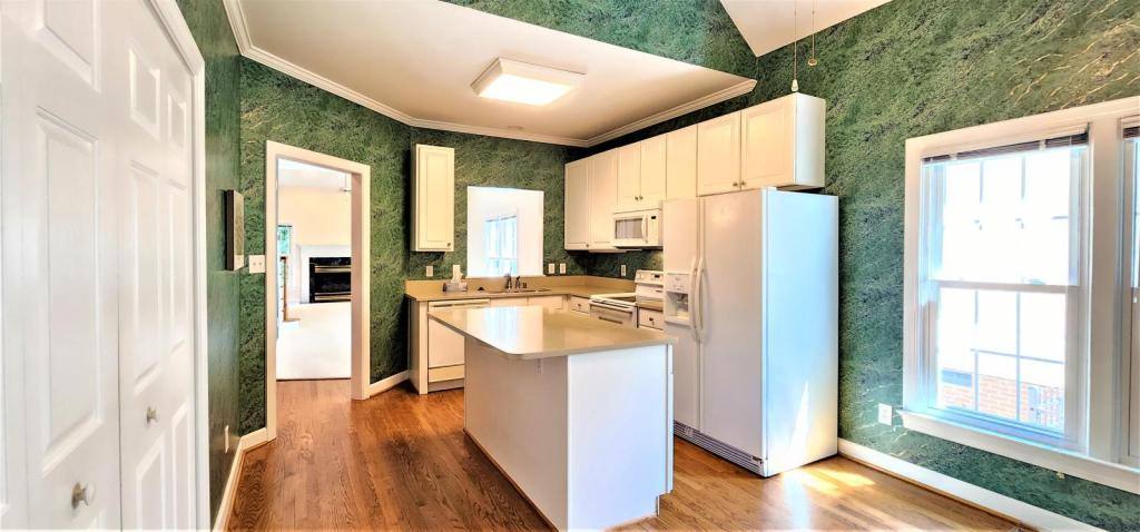 House for rent at 106 Park Oaks Court, Cary, NC 27519