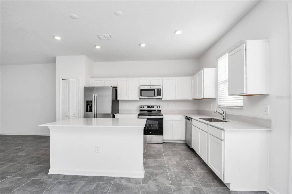 Townhouse for rent at 401 Bogey Dr, Davenport, FL 33896