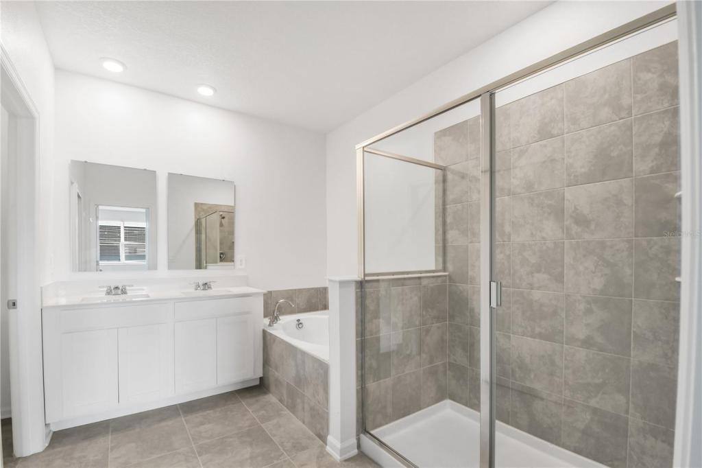 Townhouse for rent at 401 Bogey Dr, Davenport, FL 33896