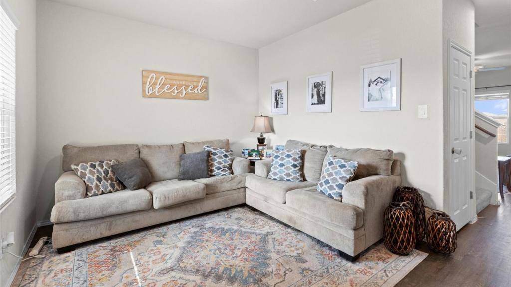 House for rent at 10431 Lateleaf Oak, San Antonio, TX 78223