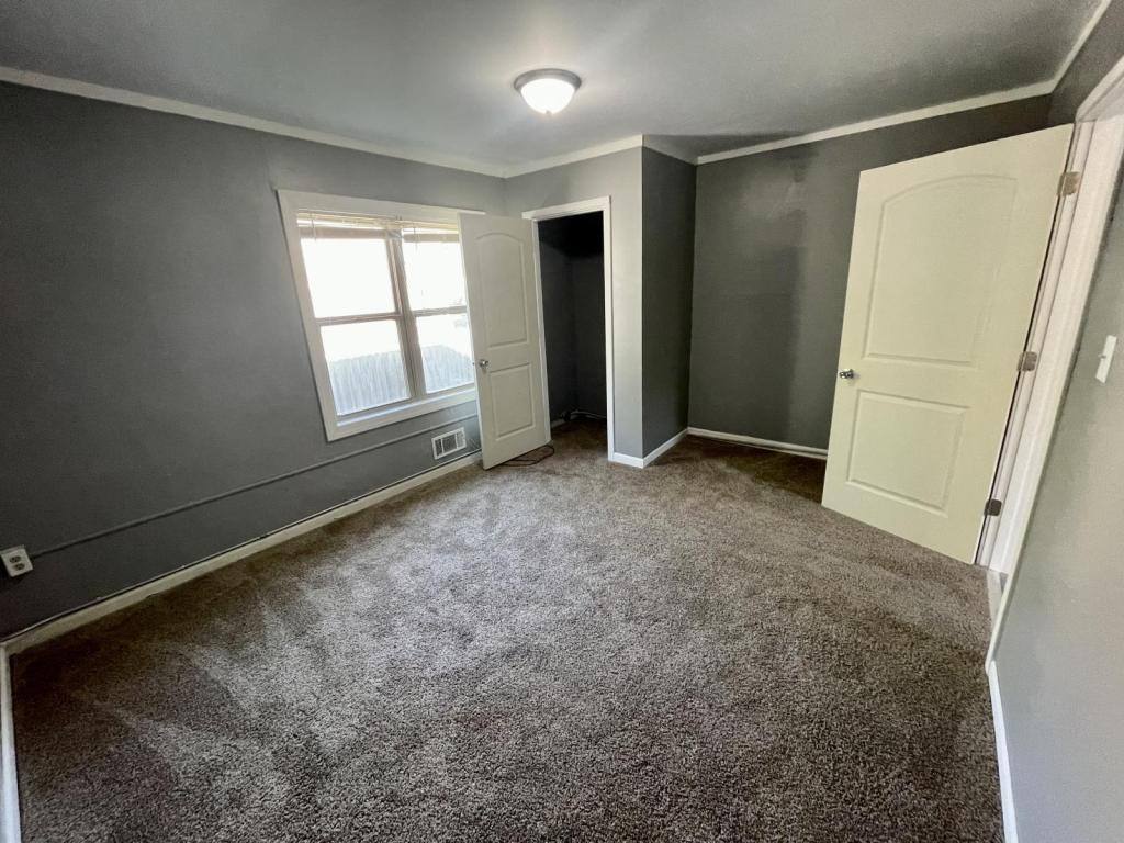Apartment for rent at 2813 Cottage Grove Ave #2, Des Moines, IA 50311