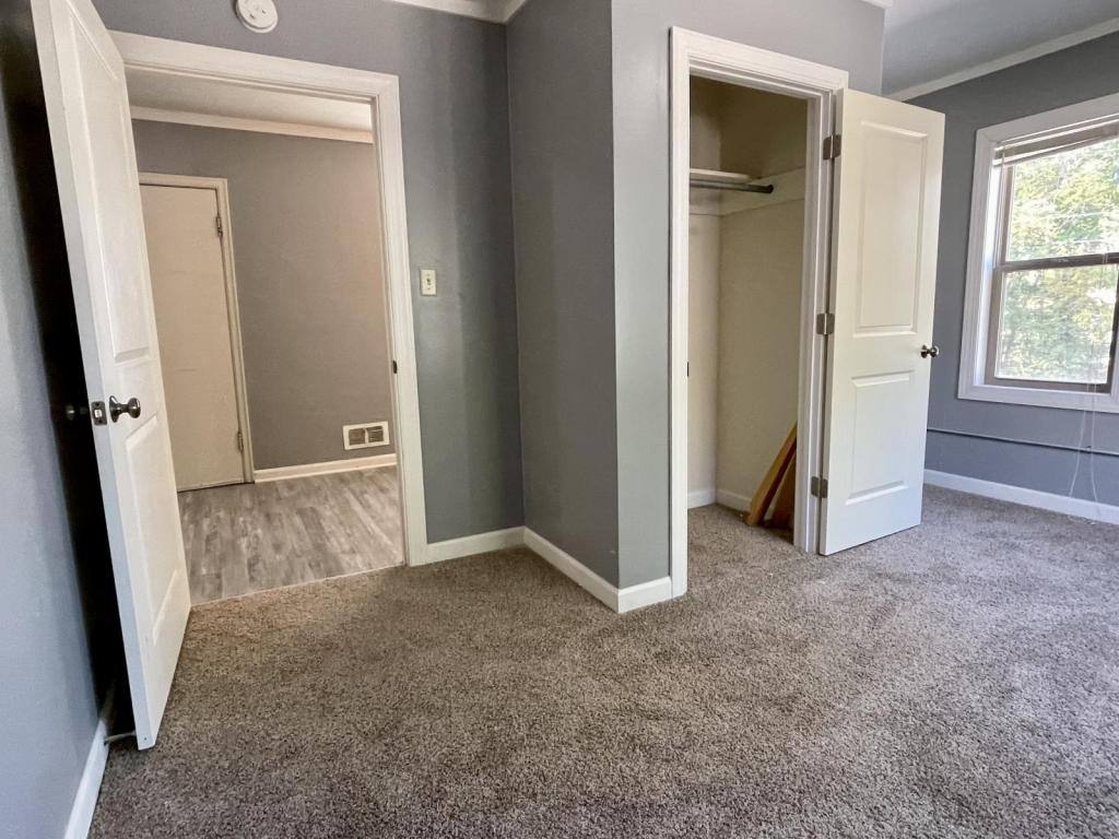 Apartment for rent at 2813 Cottage Grove Ave #2, Des Moines, IA 50311