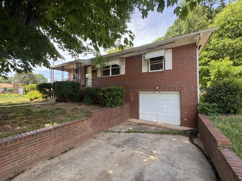 House for rent at 461 W Twenty-Sixth St, Winston Salem, NC 27105