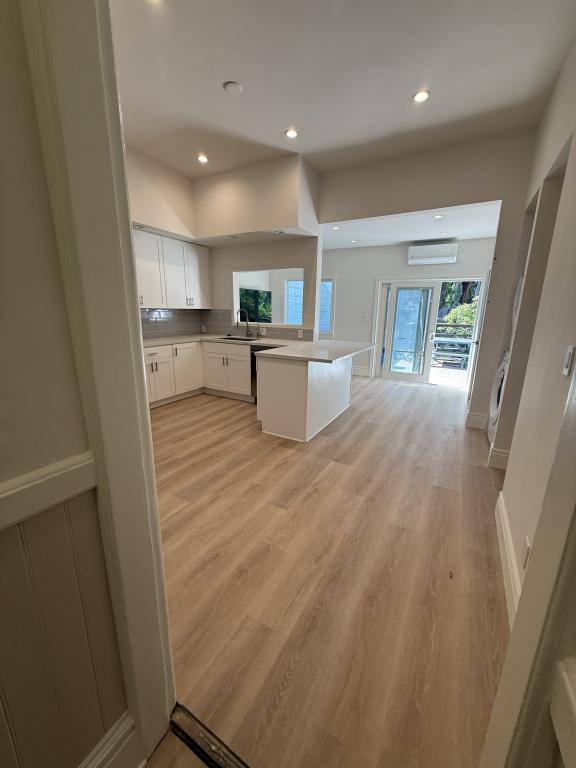 House for rent at 922 Valencia St #A, San Francisco, CA 94110