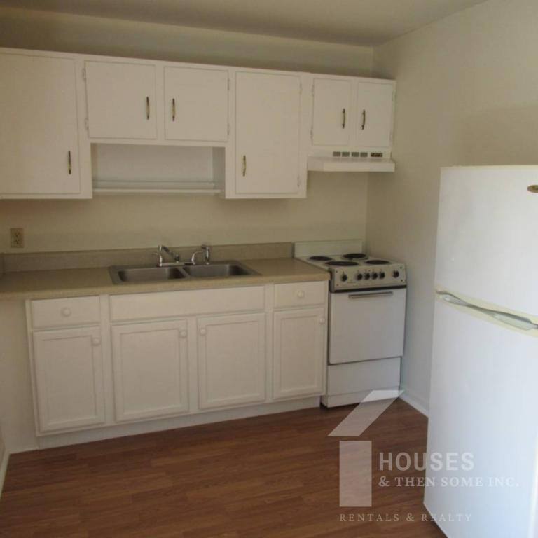 Apartment for rent at 601 W Floyd Baker Blvd #3A, Gaffney, SC 29341