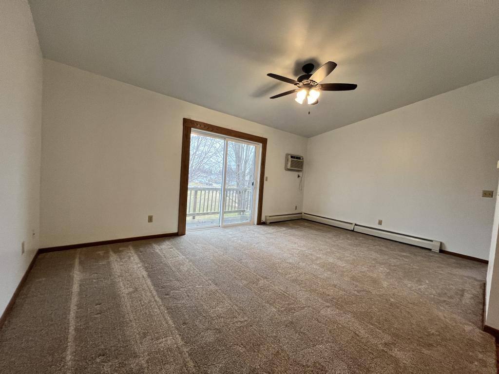 House for rent at 282 Wintergreen Dr #4, Omro, WI 54963