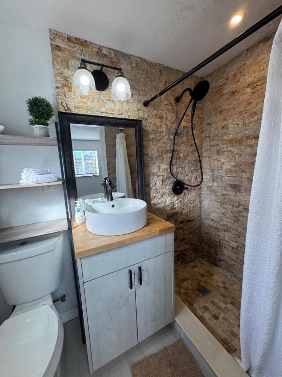 House for rent at 4133 3rd Ave N, Saint Petersburg, FL 33713