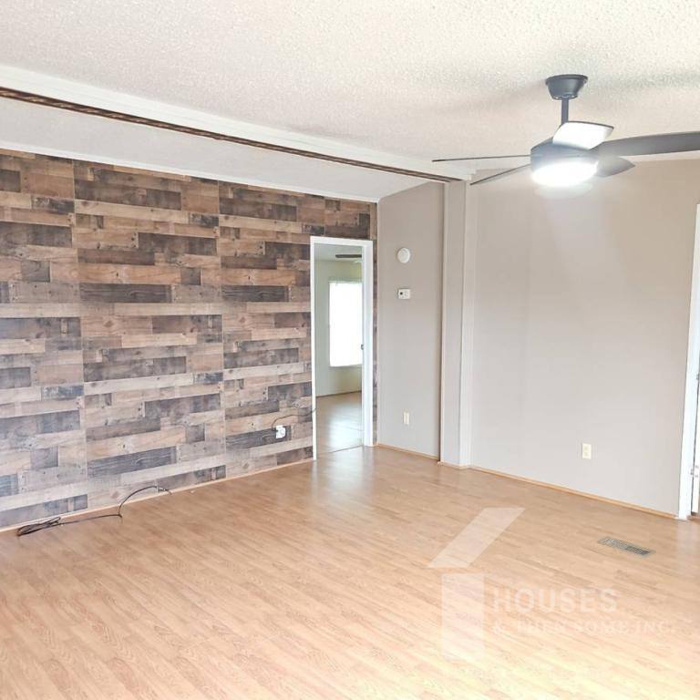 House for rent at 9 Gilreath St, Greenville, SC 29609