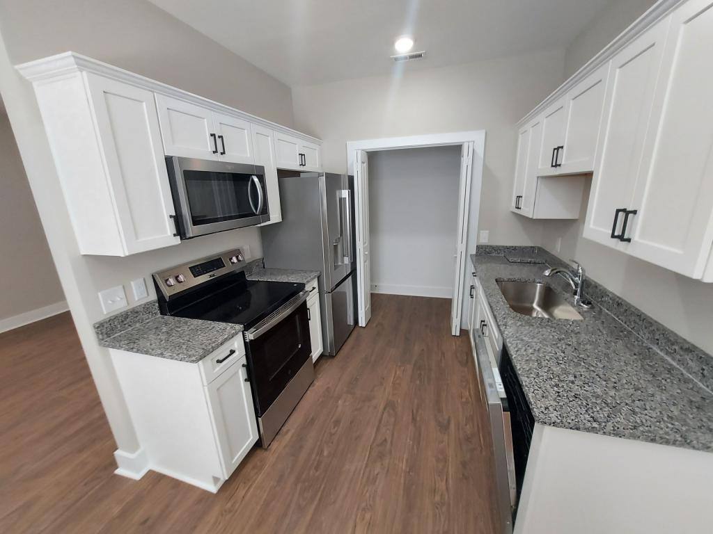 Townhouse for rent at 542 Wallburg-High Point Rd, Winston Salem, NC 27107
