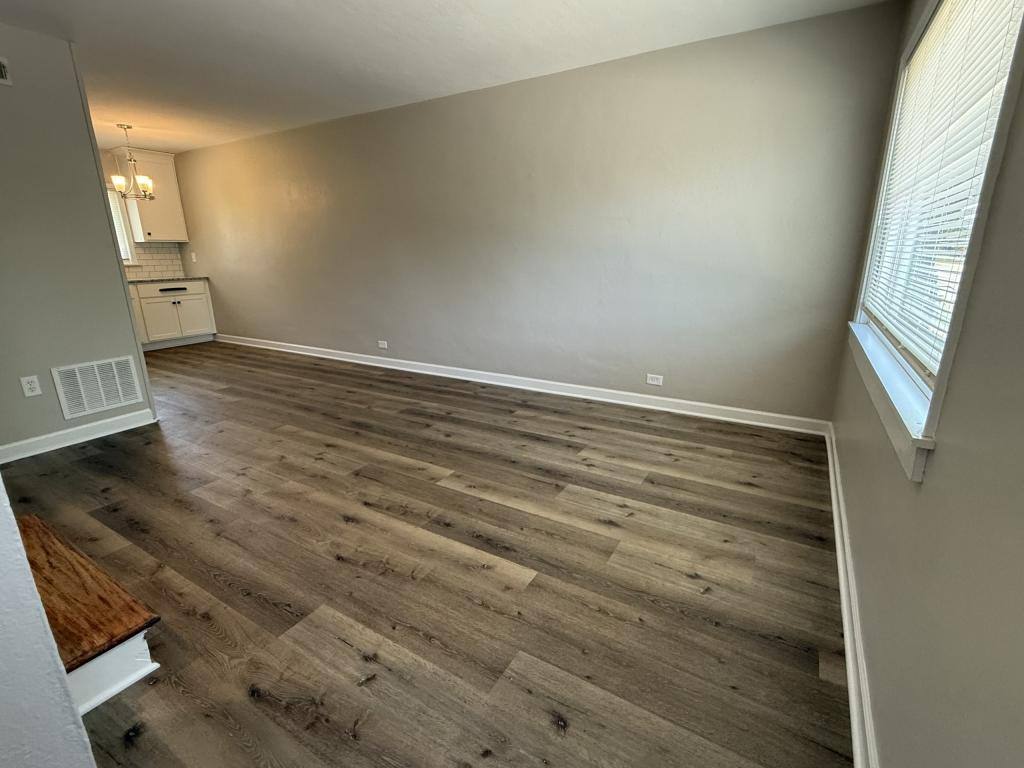 Apartment for rent at 417 Graham St, Jeffersonville, IN 47130