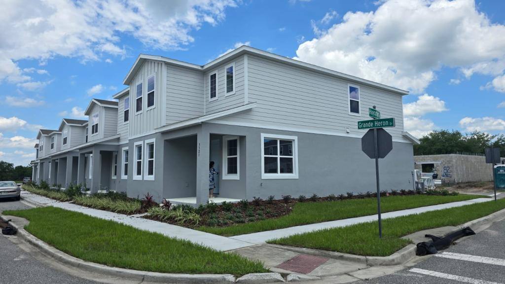 Townhouse for rent at 3323 Grande Heron Dr, Saint Cloud, FL 34773