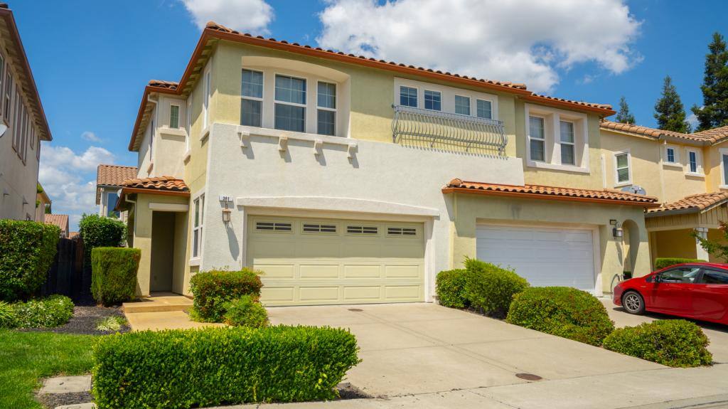 Townhouse for rent at 361 Gabiano Court, Vacaville, CA 95687