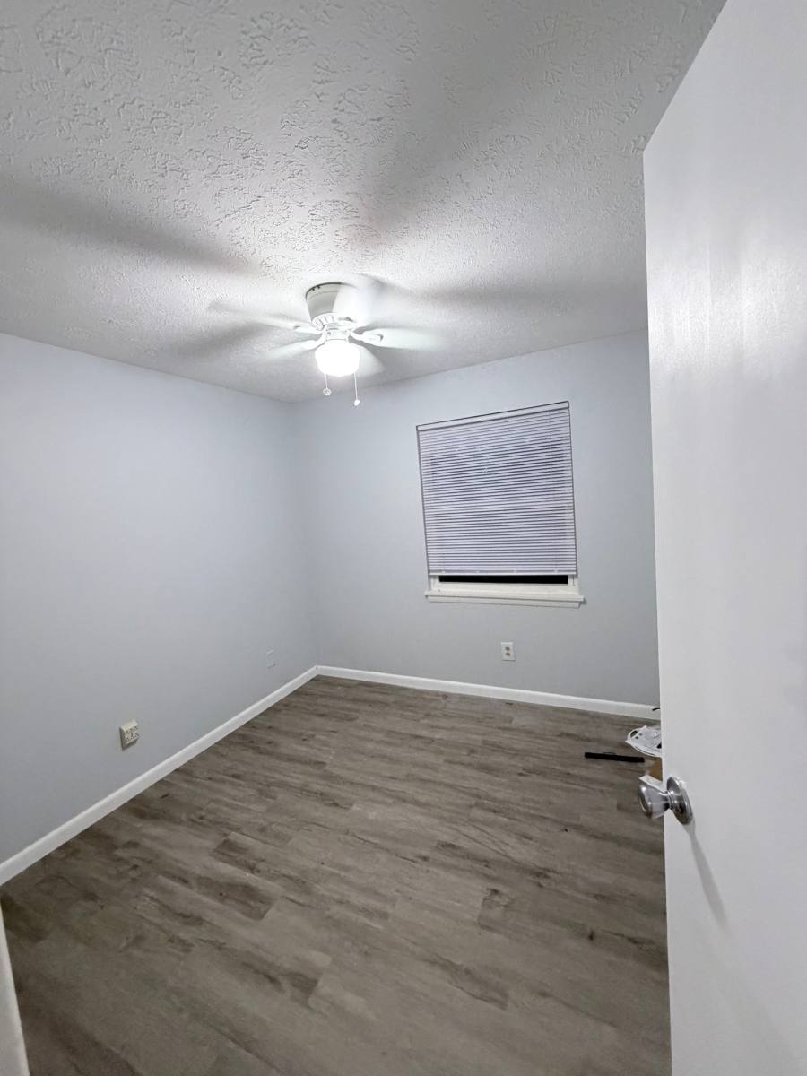 Apartment for rent at 3204 Fordhaven Rd #1, Louisville, KY 40214