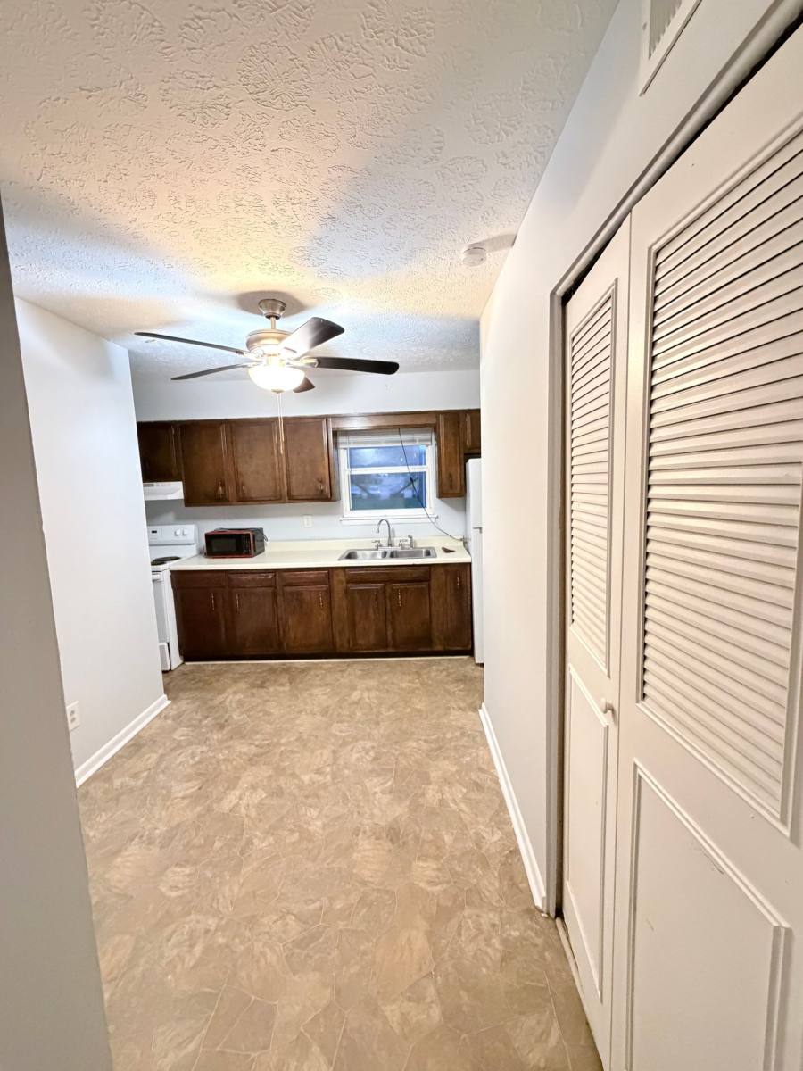 Apartment for rent at 3204 Fordhaven Rd #1, Louisville, KY 40214