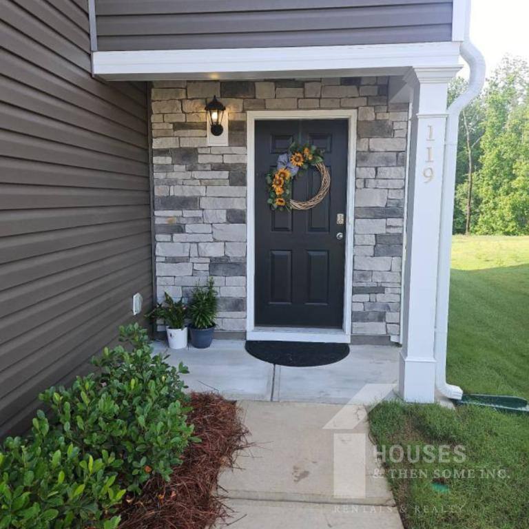 House for rent at 119 Cranford Rd, Fountain Inn, SC 29644