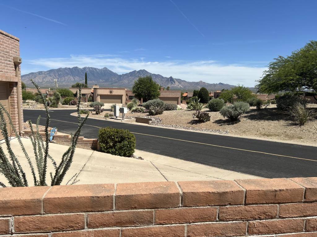 Townhouse for rent at 1230 W Camino Del Pato, Green Valley, AZ 85622