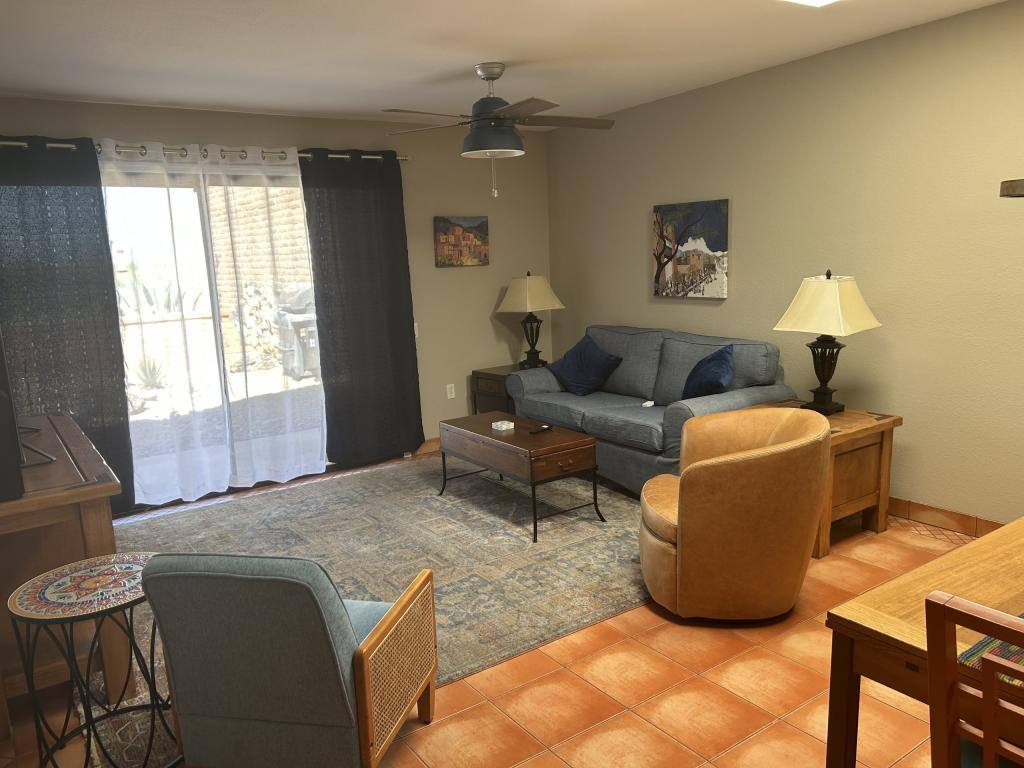 Townhouse for rent at 1230 W Camino Del Pato, Green Valley, AZ 85622