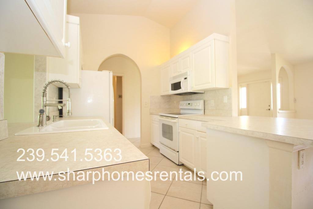 House for rent at 1816 SW 38th Terrace, Cape Coral, FL 33914