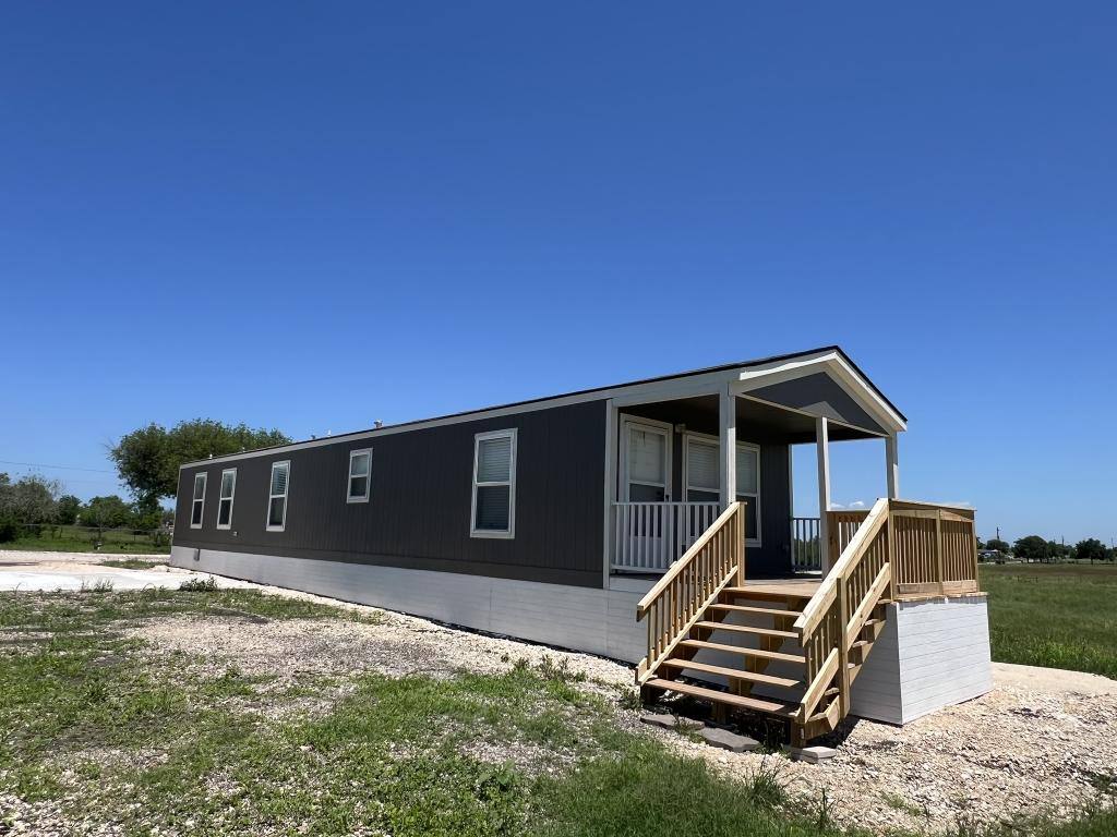 House for rent at 1296 Country Lane, Marion, TX 78124