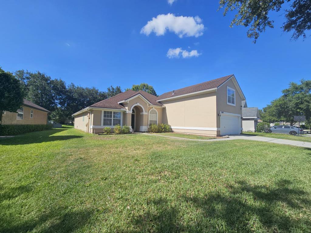 House for rent at 5891 Green Pond Dr, Jacksonville, FL 32258