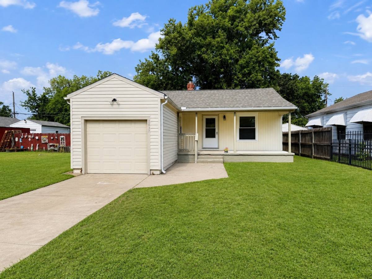 House for rent at 2037 S Laura, Wichita, KS 67211