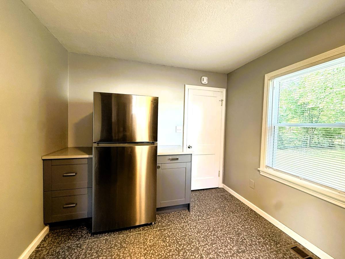House for rent at 2037 S Laura, Wichita, KS 67211
