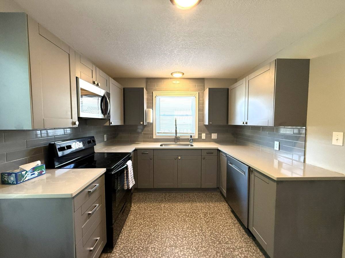 House for rent at 2037 S Laura, Wichita, KS 67211