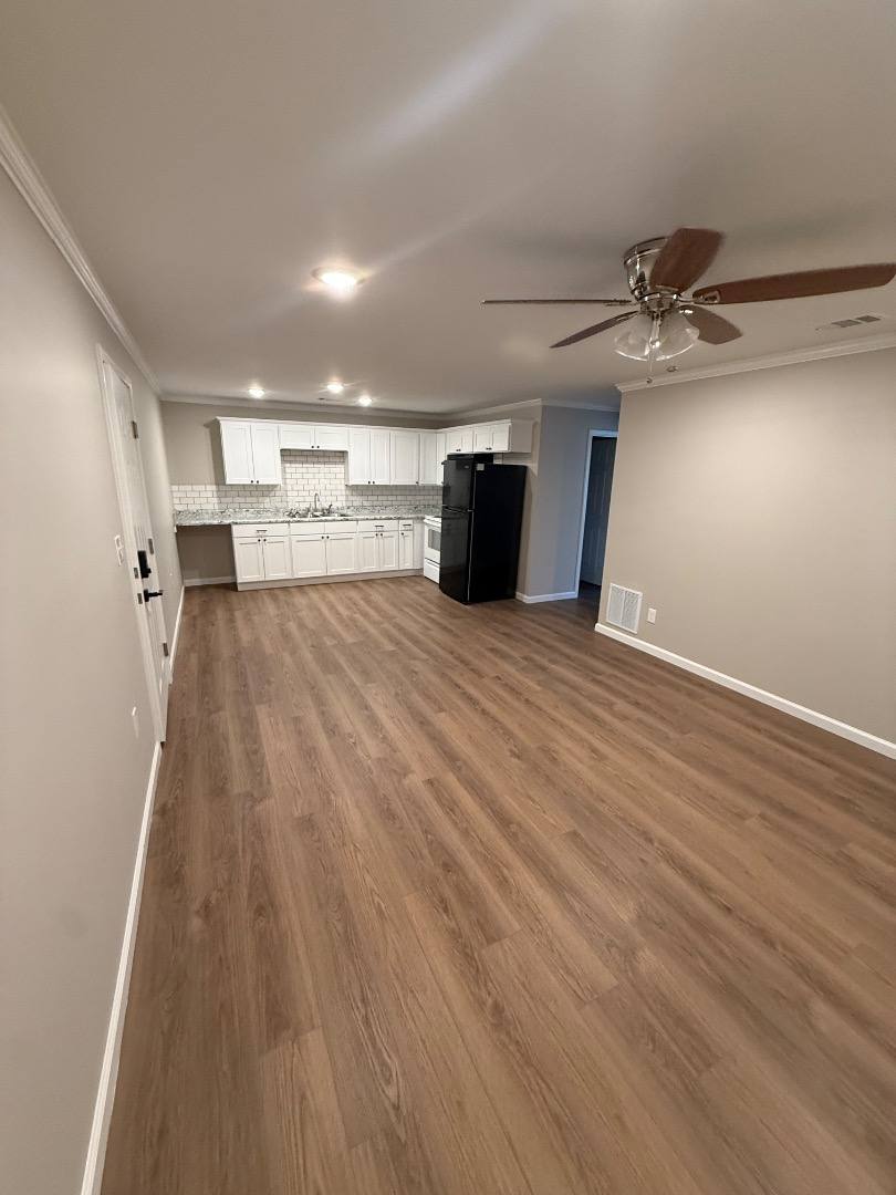 Apartment for rent at 604 E Kings Highway, Paragould, AR 72450