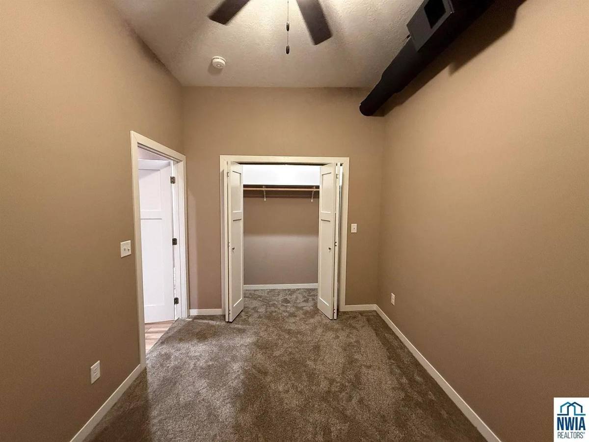 Apartment for rent at 321 9th St, Sheldon, IA 51201