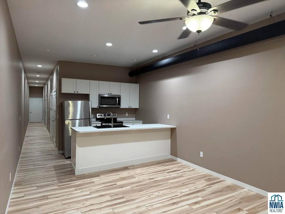 Apartment for rent at 321 9th St, Sheldon, IA 51201