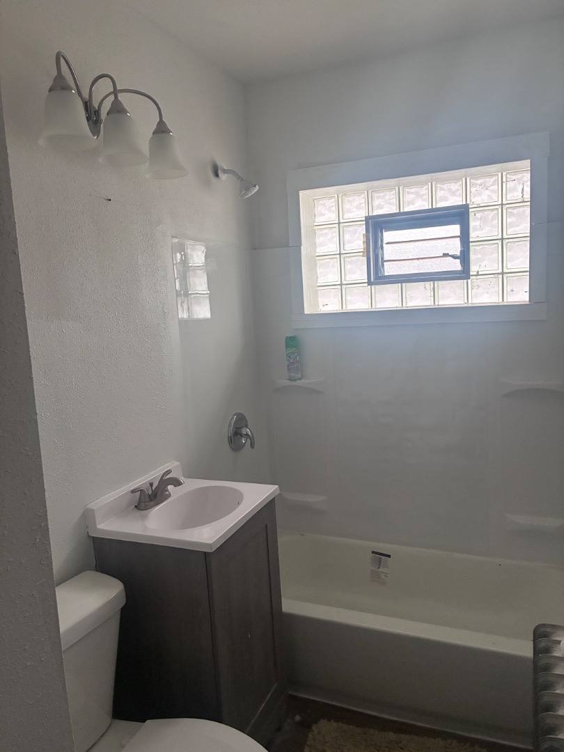 Apartment for rent at 4821 W Burleigh St #6, Milwaukee, WI 53210